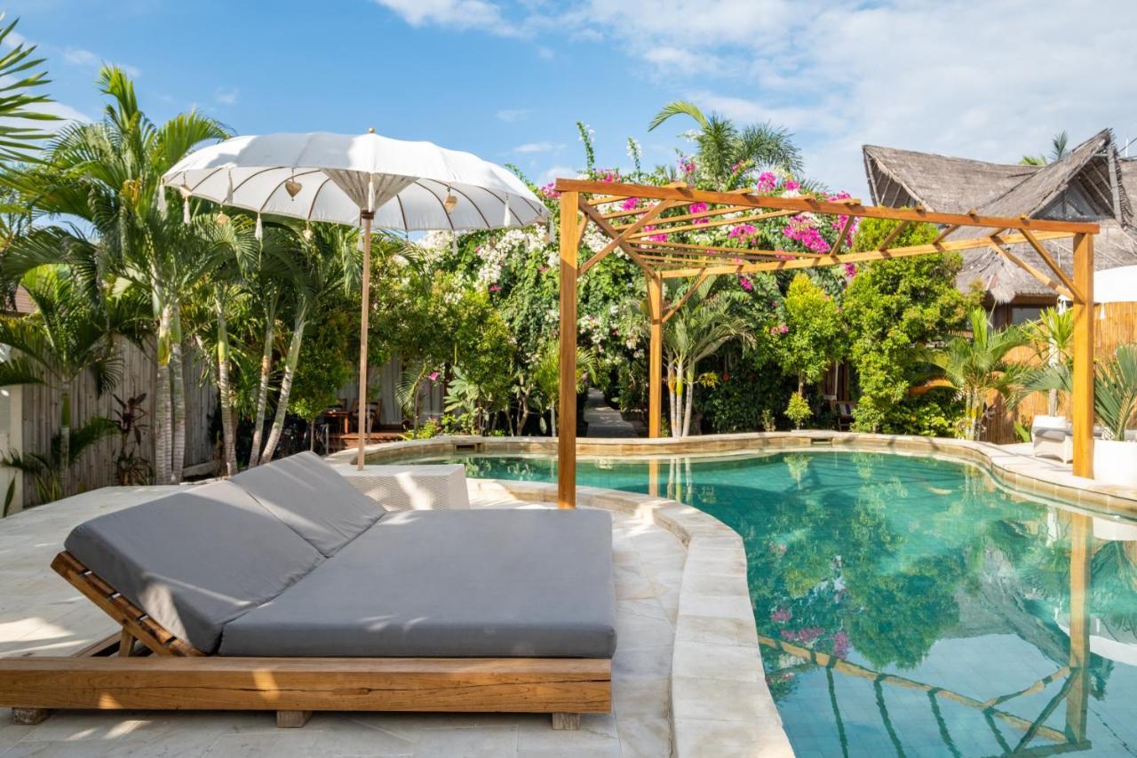 גילי טרוונגן Gili Teak Beach Front Resort מראה חיצוני תמונה