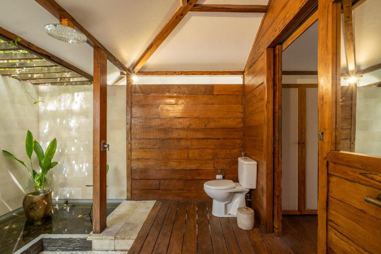 גילי טרוונגן Gili Teak Beach Front Resort מראה חיצוני תמונה