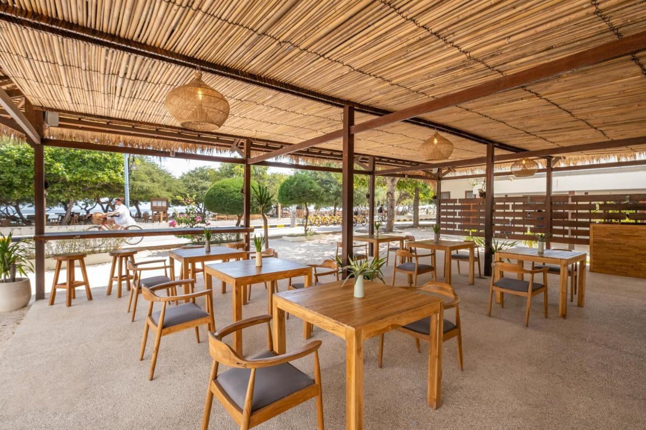 גילי טרוונגן Gili Teak Beach Front Resort מראה חיצוני תמונה