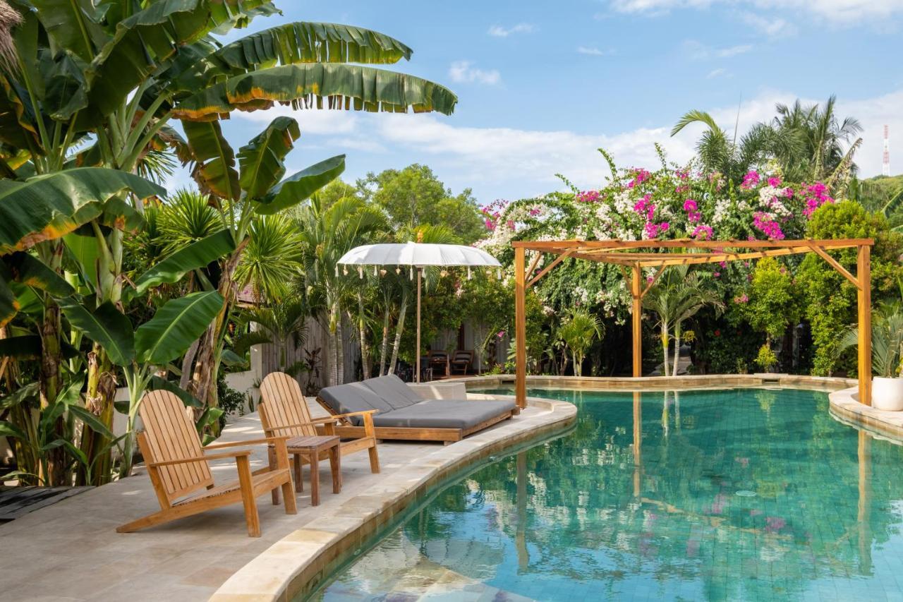 גילי טרוונגן Gili Teak Beach Front Resort מראה חיצוני תמונה